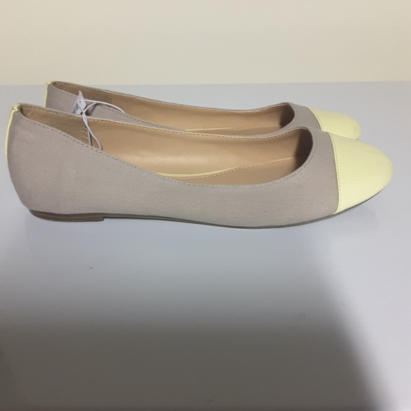 GAP Shoes - NWT size 8 GAP flats
